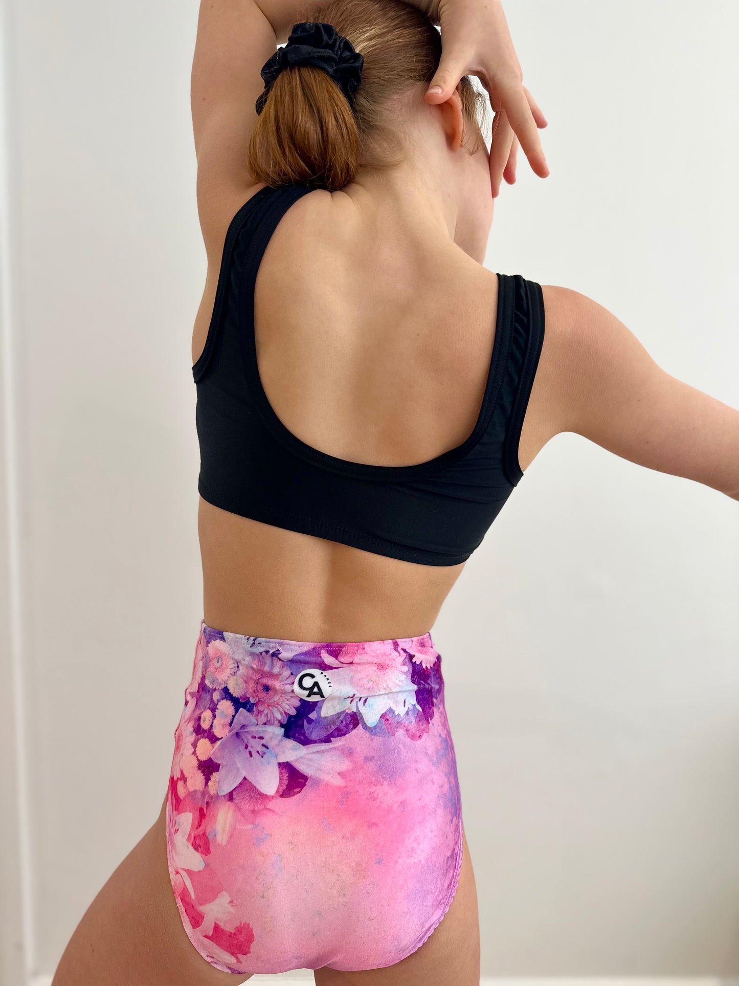 Onyx Scoop Crop